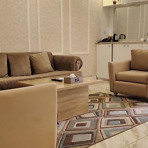 Deluxe King Studio